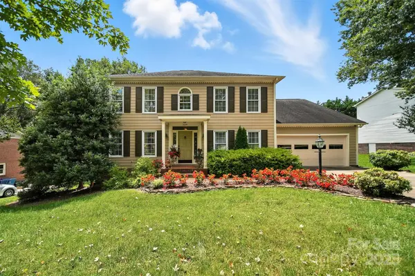 124 31st Avenue CT NE, Hickory, NC 28601