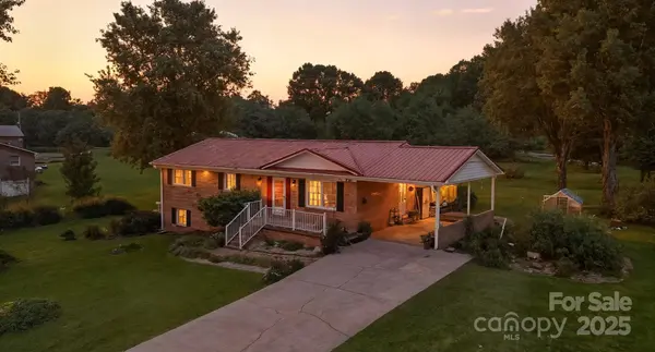 89 Loblollie RD,  Taylorsville,  NC 28681