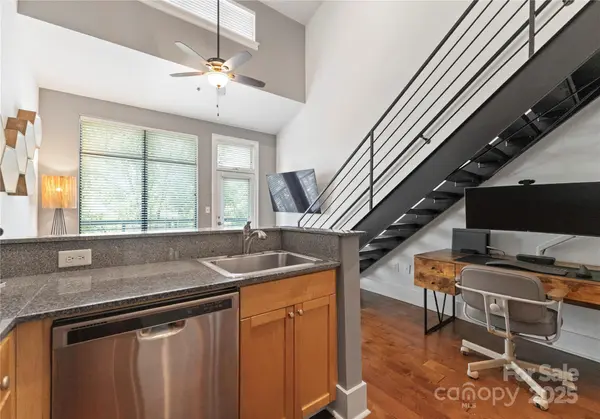 115 E Park AVE #427, Charlotte, NC 28203