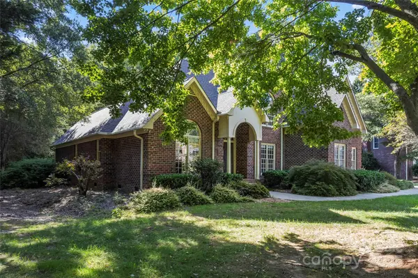 1252 Giverny CT NW, Concord, NC 28027