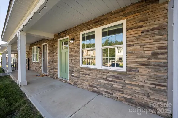 3965 Hemingway DR NW, Hickory, NC 28601