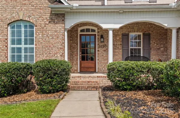 5220 Vineleaf CT, Clemmons, NC 27012