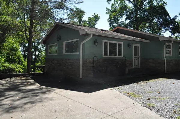 502 Meadowlark DR, Tryon, NC 28782