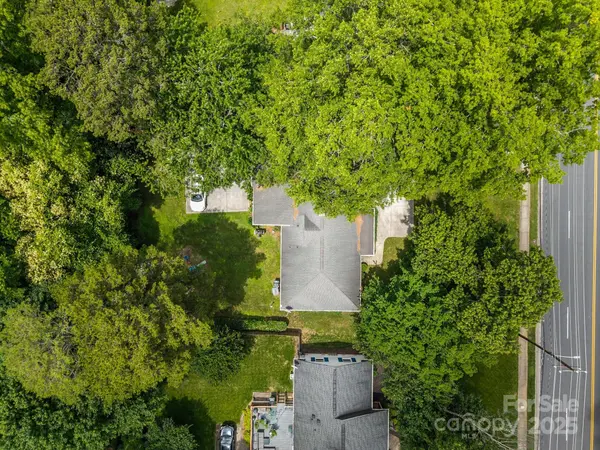 5640 Sharon RD, Charlotte, NC 28210