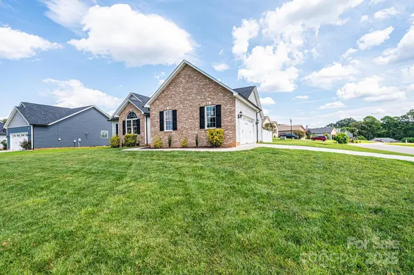 207 S 5th AVE, Maiden, NC 28650