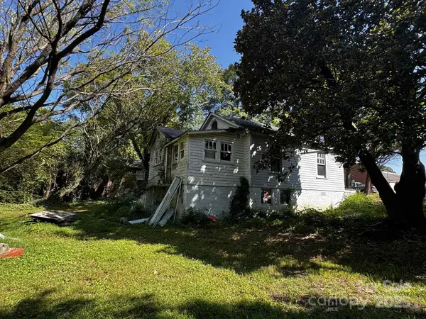 1771 16th ST NE, Hickory, NC 28601
