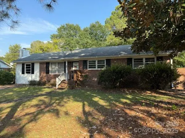 403 Dianne DR, Cheraw, SC 29520
