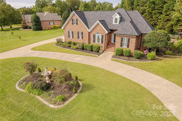748 Creekbridge DR, Rock Hill, SC 29732