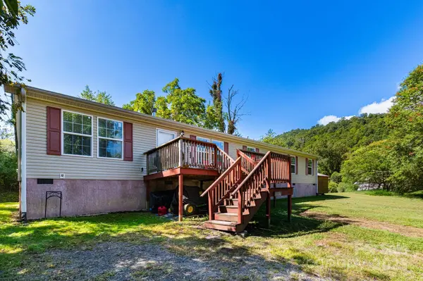324 Lytle Cove RD, Swannanoa, NC 28778