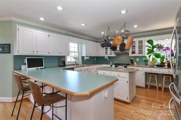1016 Argyle CT, Statesville, NC 28677