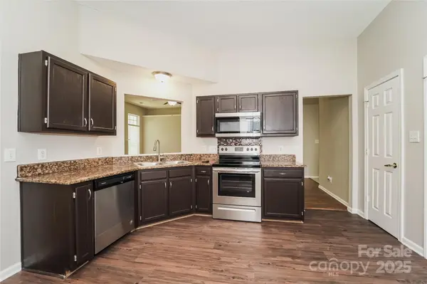 11623 Hidden Grove TRL, Charlotte, NC 28215