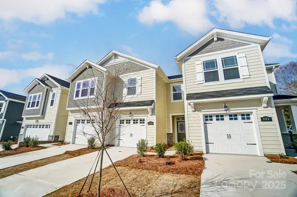311 Laura Elizabeth LN, Clover, SC 29710
