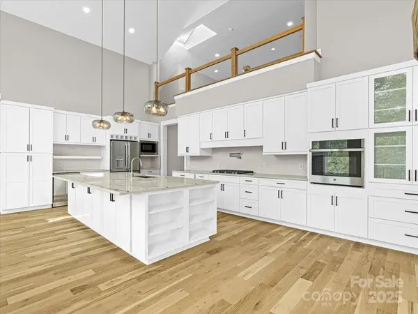 43 Al Dorf DR #115, Weaverville, NC 28787