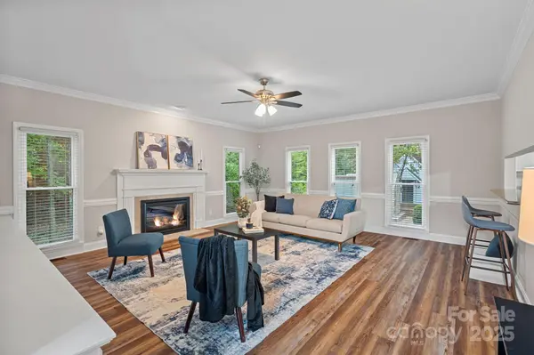 5500 Flowering Dogwood LN, Charlotte, NC 28270
