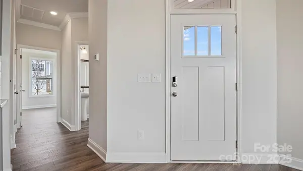 364 Creekview RD, Hendersonville, NC 28792