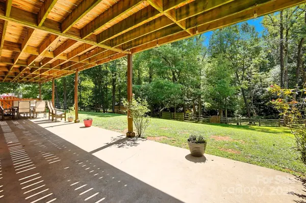 62 Bowen DR, Belmont, NC 28012