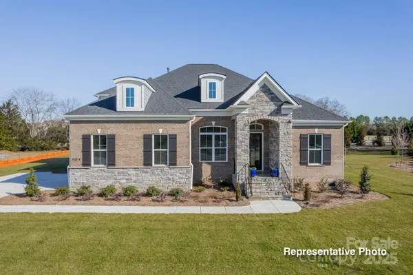 402 Turtleback RDG, Matthews, NC 28104