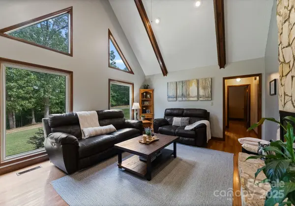 5008 Edith Oak LN, Wingate, NC 28174