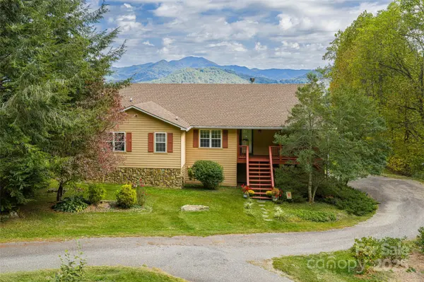 156 Jubilee WAY, Waynesville, NC 28785