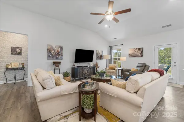 341 Cullin RD N, Elgin, SC 29045
