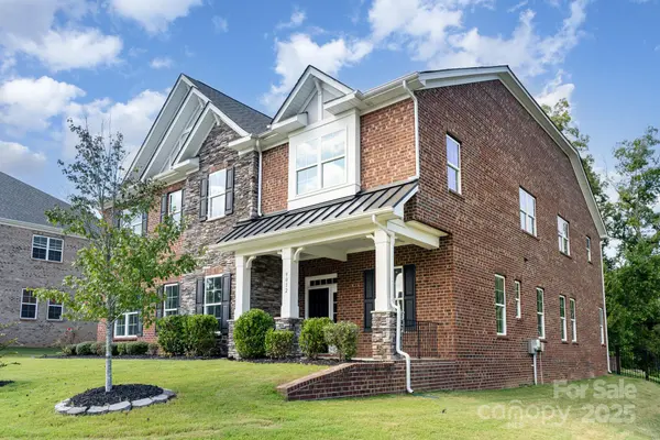 9032 Cornflower DR, Harrisburg, NC 28075