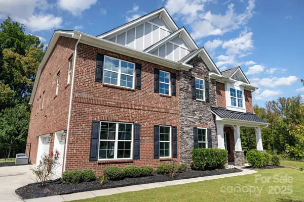 9032 Cornflower DR, Harrisburg, NC 28075