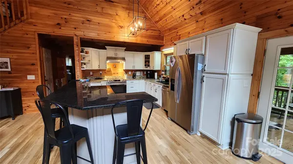 306 Henry Dingus WAY, Maggie Valley, NC 28751