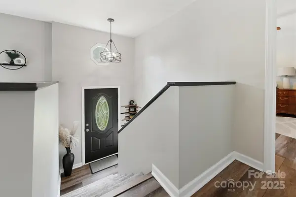 3308 Peachtree PL, Lenoir, NC 28645