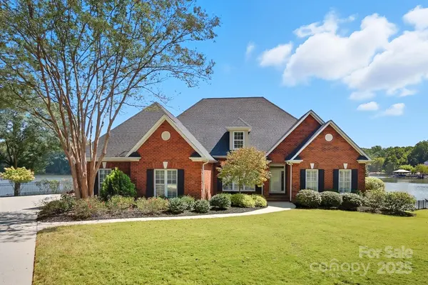 8424 Catawba Cove DR, Belmont, NC 28012