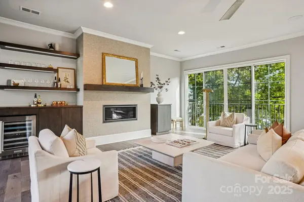 1708 Lombardy CIR #C, Charlotte, NC 28203
