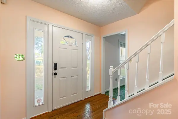 306 Parklake CT, Pineville, NC 28134