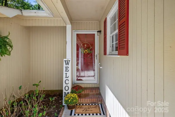 8448 Huckleberry TRL, Concord, NC 28027