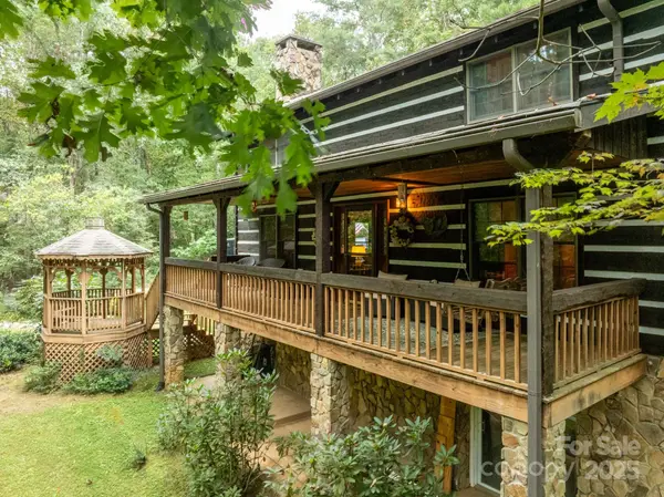 3218 Auld Farm DR, Lenoir, NC 28645