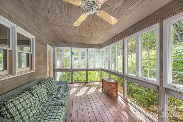 14 Llama Vista CT, Black Mountain, NC 28711