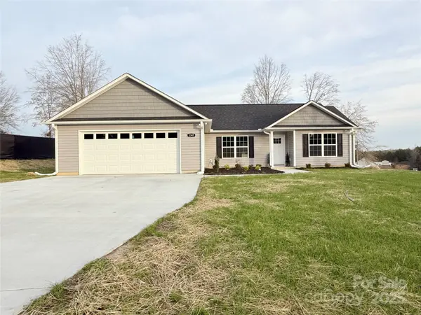 3347 Silver Fox CIR, Lancaster, SC 29720