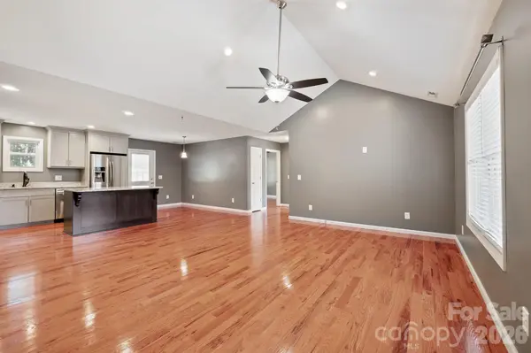 2301 Saratoga RUN, Morganton, NC 28655