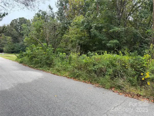 214 Nottingham DR, York, SC 29745
