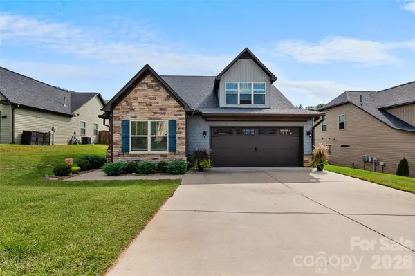 190 Water Leaf DR, Weaverville, NC 28787