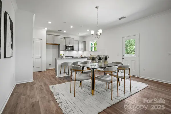 6008 Chumbley Point RD #76, Charlotte, NC 28215