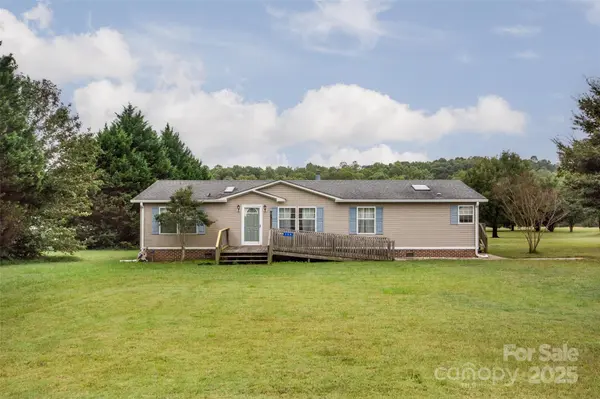 159 Shaw RD, Harmony, NC 28634