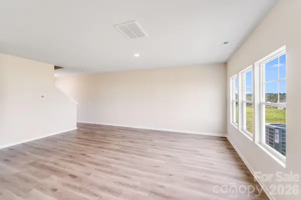 116 Peppervine LN, Statesville, NC 28625