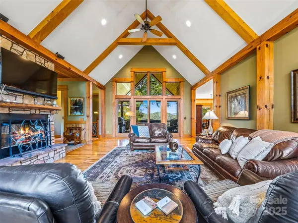 12 Trailridge RD, Asheville, NC 28804