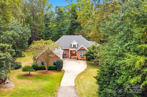 316 Brigadier DR, Clover, SC 29710