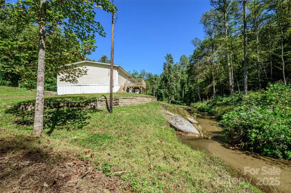 1361 Pleasant Grove Church RD, Hendersonville, NC 28739