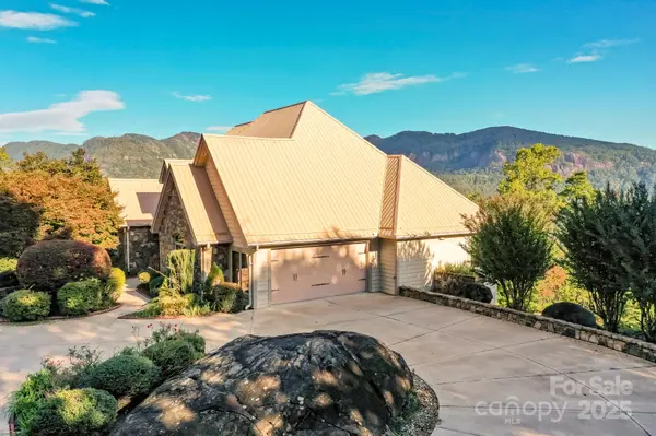 218 Clear Creek TRL, Lake Lure, NC 28746