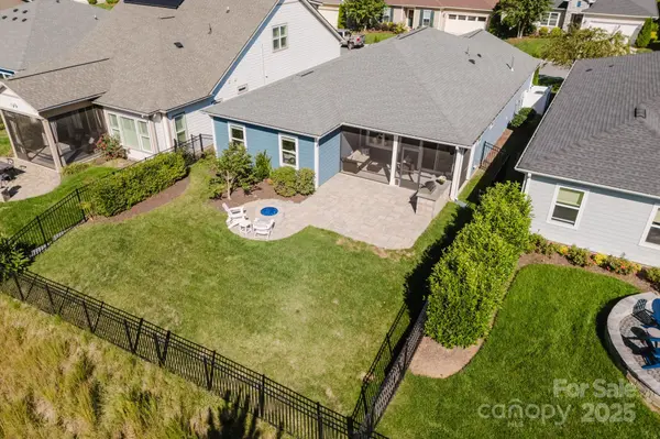 5002 Looking Glass TRL, Denver, NC 28037