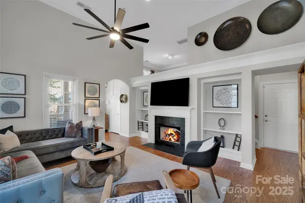 4937 South Hill View DR, Charlotte, NC 28210