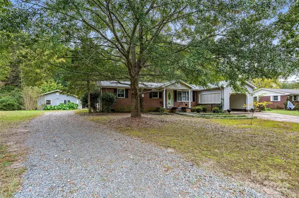 151 Debby LN, Rutherfordton, NC 28139