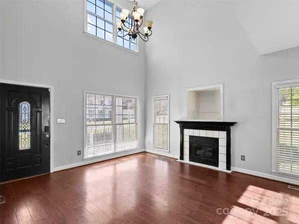 12 Eden Glen RD, Black Mountain, NC 28711