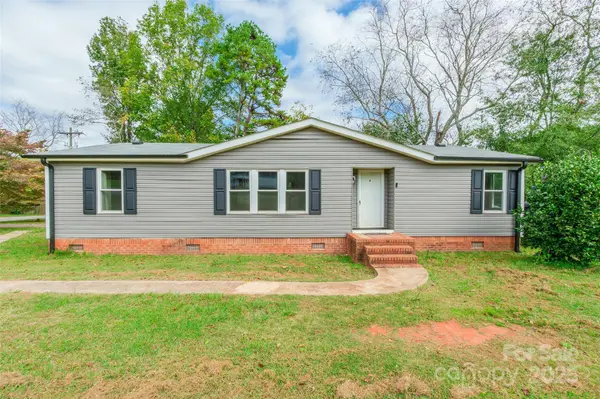 4000 Chestnut Woods DR, Kings Mountain, NC 28086